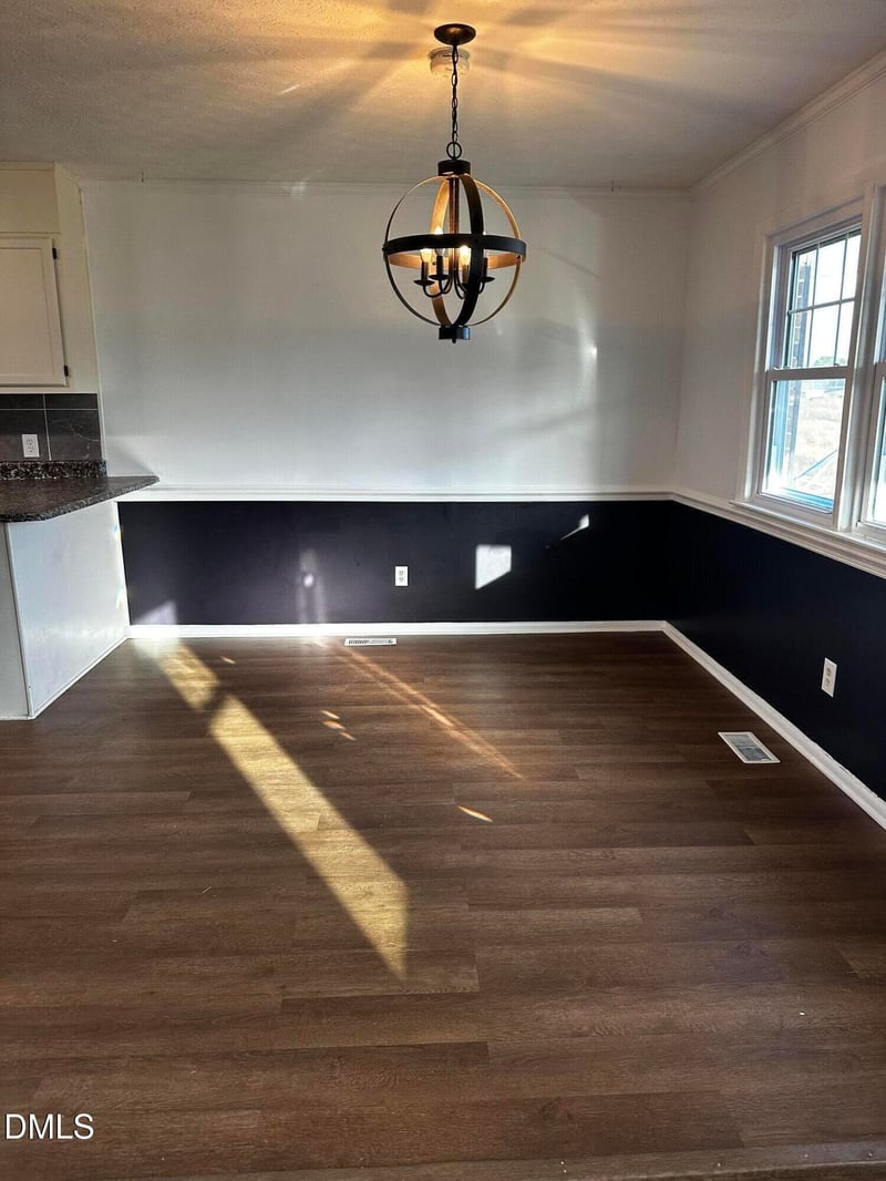 5980 Love Ct, Hope Mills, NC 28348