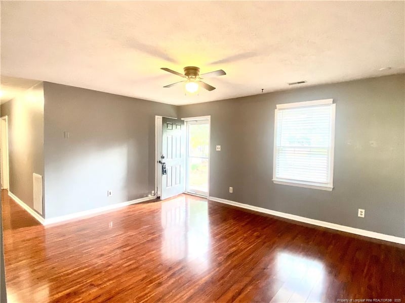 5983 Richfield Ave, Hope Mills, NC 28348