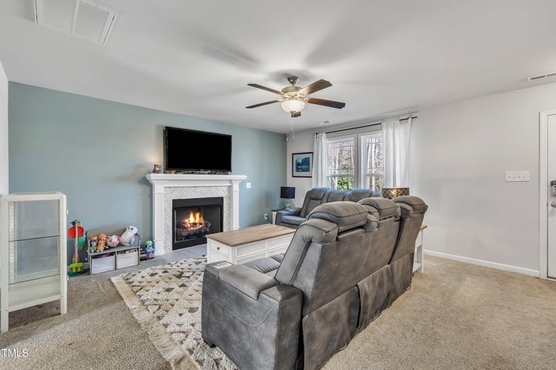 5989 Zacks Mill Rd, Angier, NC 27501