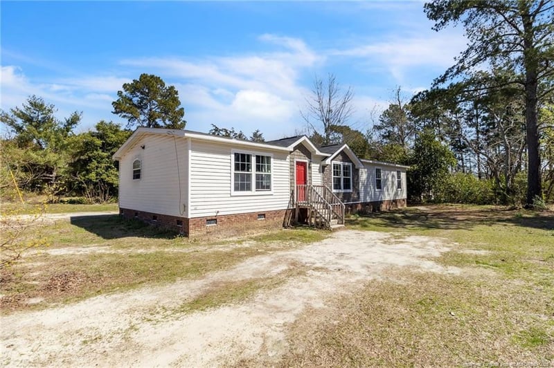 5990 Rockfish Rd, Hope Mills, NC 28348