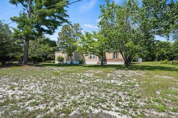 5998 Love Ct, Hope Mills, NC 28348