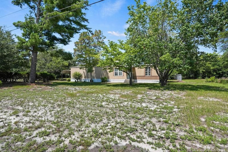 5998 Love Ct, Hope Mills, NC 28348