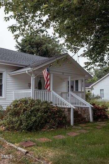 6 1st St, Franklinton, NC 27525