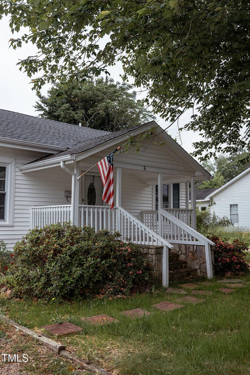 6 1st St, Franklinton, NC 27525