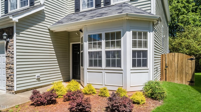 6 Beaver Creek Ln, Durham, NC 27703