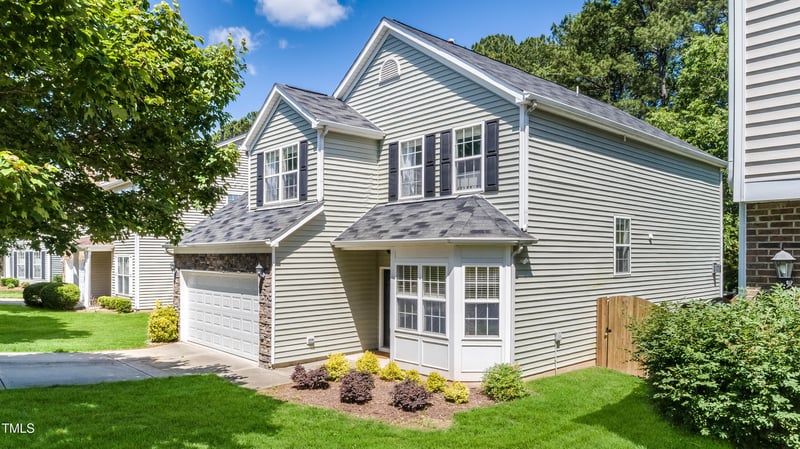 6 Beaver Creek Ln, Durham, NC 27703
