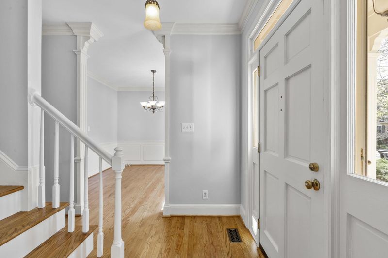6 Benwick Ct, Chapel Hill, NC 27517