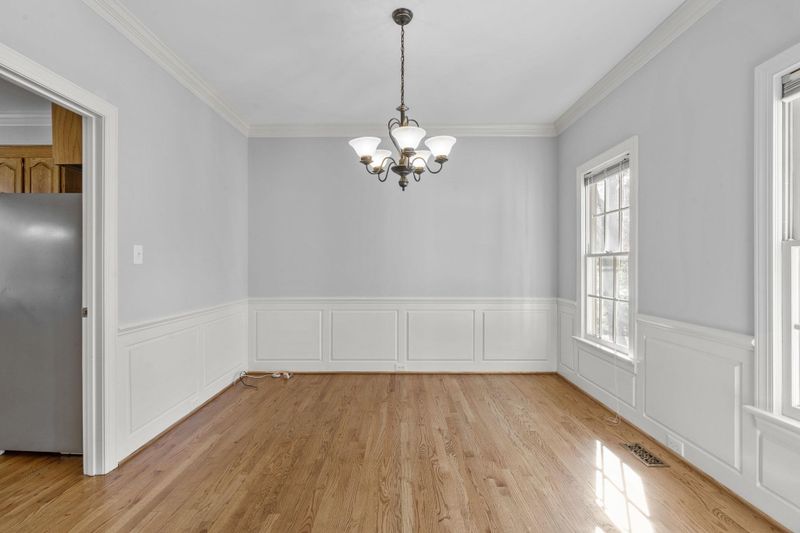 6 Benwick Ct, Chapel Hill, NC 27517