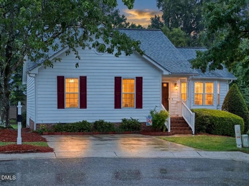6 Bethany Pl, Durham, NC 27712