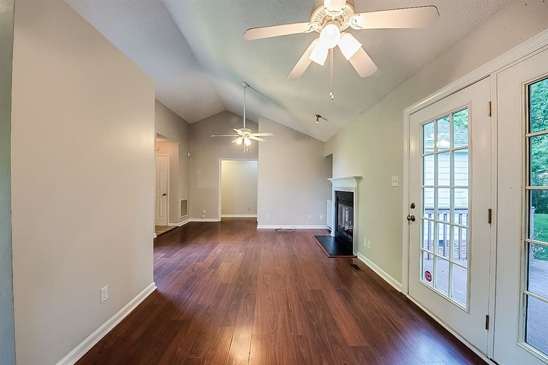 6 Blacksmith Cir, Durham, NC 27707