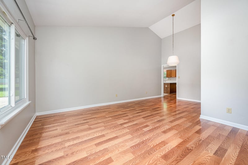 6 Blake Ct, Durham, NC 27712