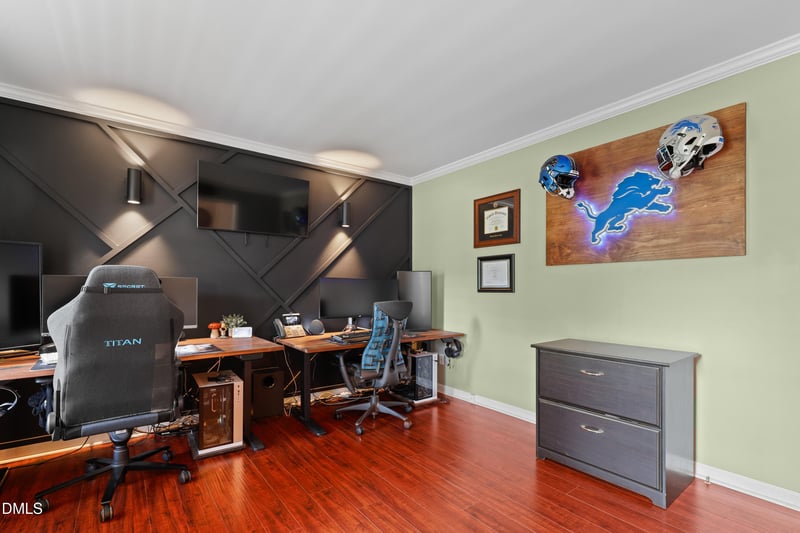 6 Bluffside Ct, Durham, NC 27712