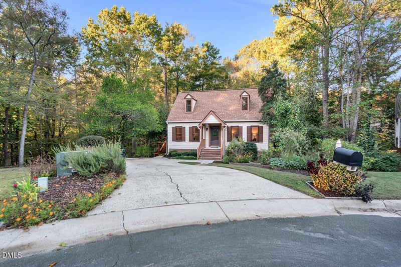 6 Brightleaf Ct, Durham, NC 27713