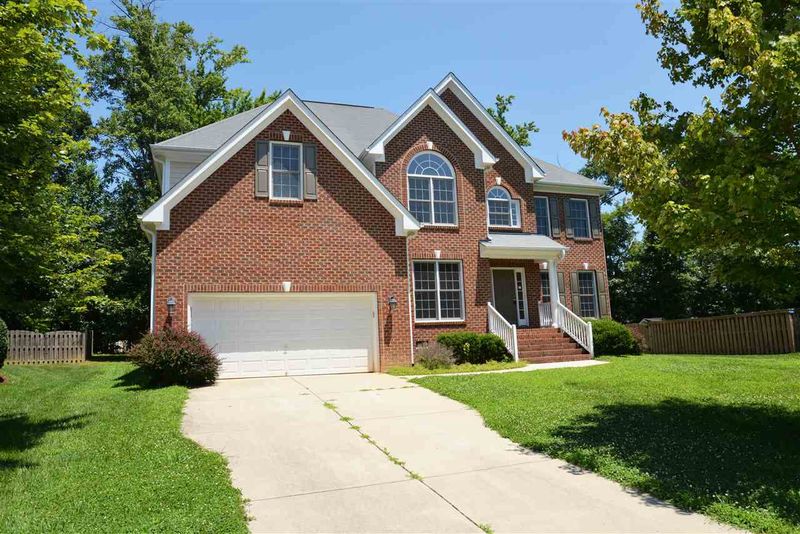 6 Broadfield Ct, Durham, NC 27712