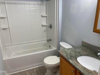 6 Clark Ct, Chapel Hill, NC 27516