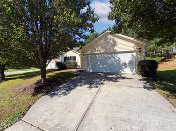 6 Crimson Clover Ct, Durham, NC 27704
