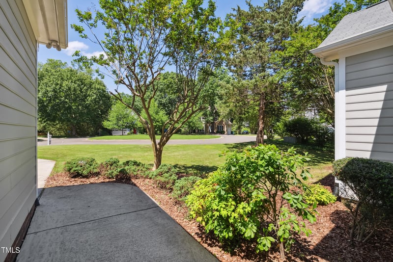 6 Danesfield Ct, Durham, NC 27707