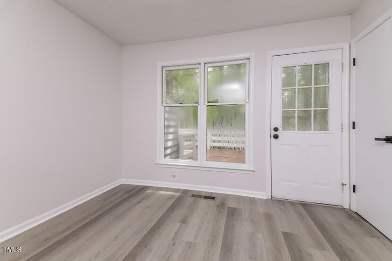6 Fircrest Ct, Durham, NC 27703
