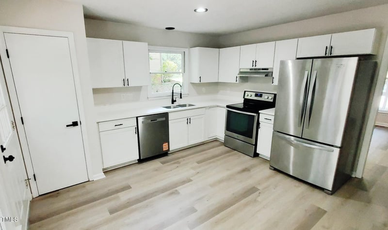 6 Fircrest Ct, Durham, NC 27703