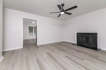 6 Fircrest Ct, Durham, NC 27703