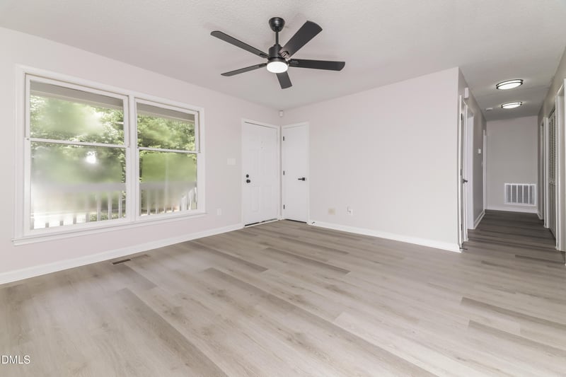 6 Fircrest Ct, Durham, NC 27703