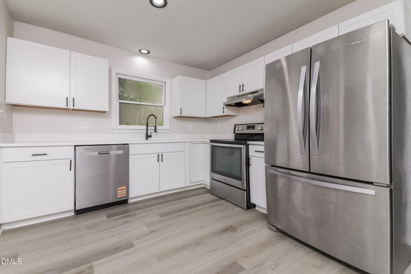 6 Fircrest Ct, Durham, NC 27703