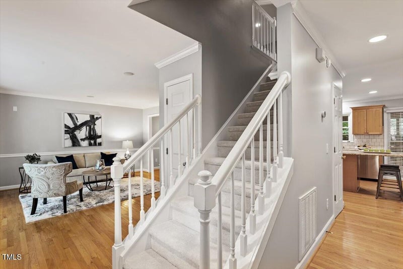 6 Foxlair Ct, Durham, NC 27712