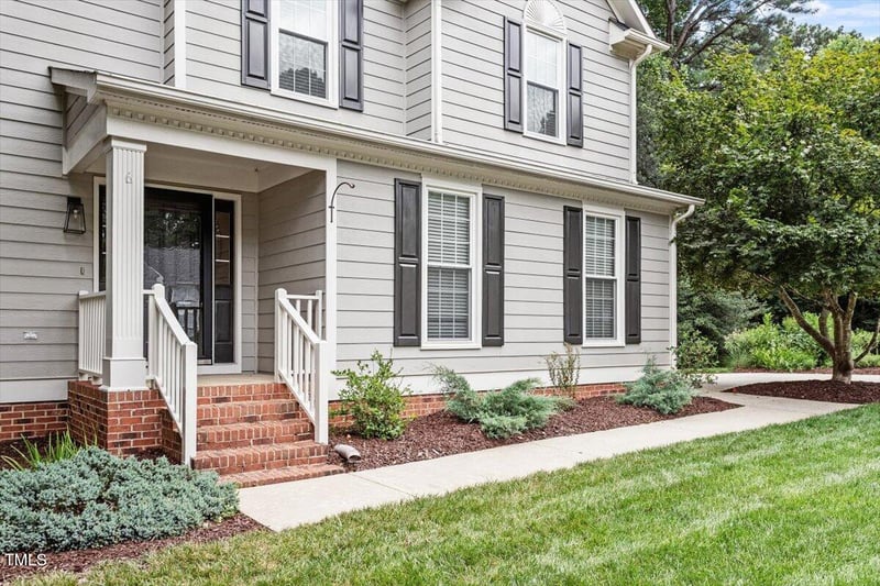 6 Foxlair Ct, Durham, NC 27712