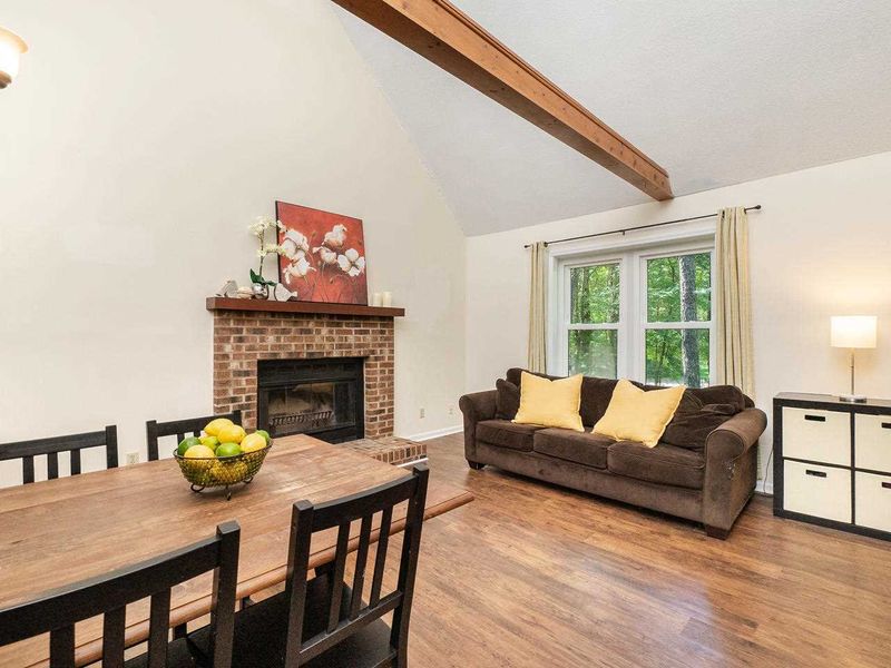 6 W Gleewood Pl W, Durham, NC 27713