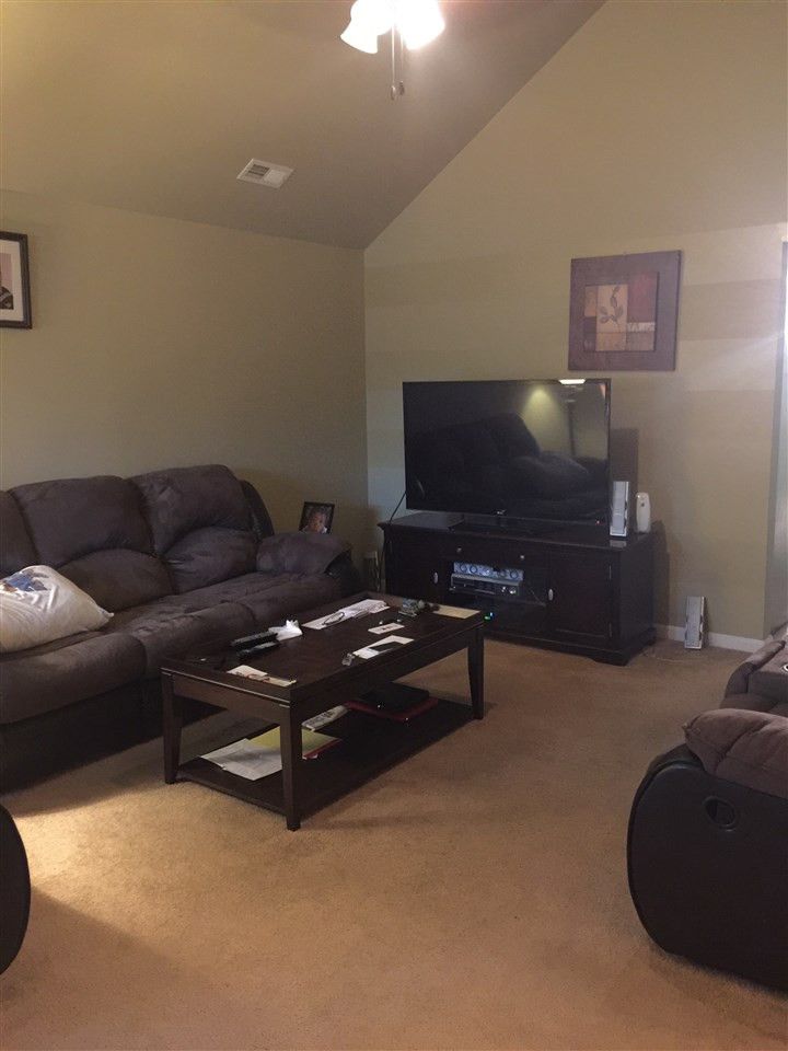 6 Grosmont Ct, Durham, NC 27704