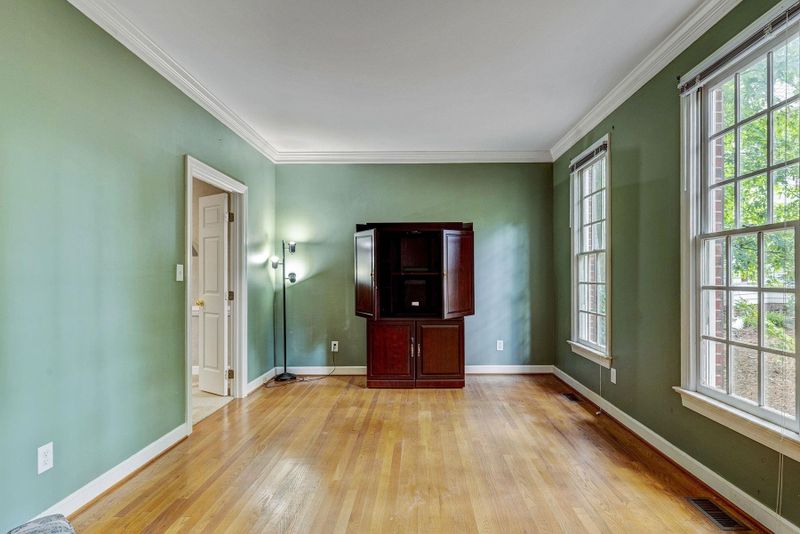 6 Harold Keen Ct, Durham, NC 27703