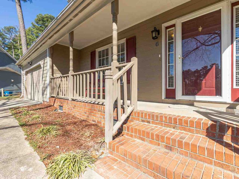 6 Huckleberry Ct, Durham, NC 27713