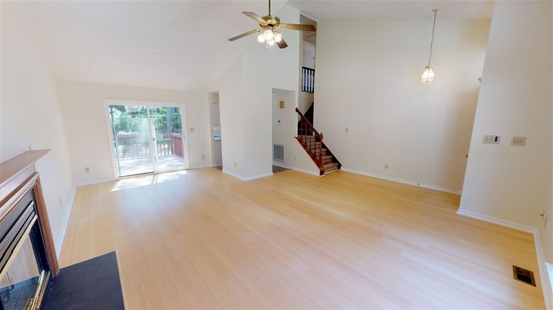 6 Indian Head Ct, Durham, NC 27703