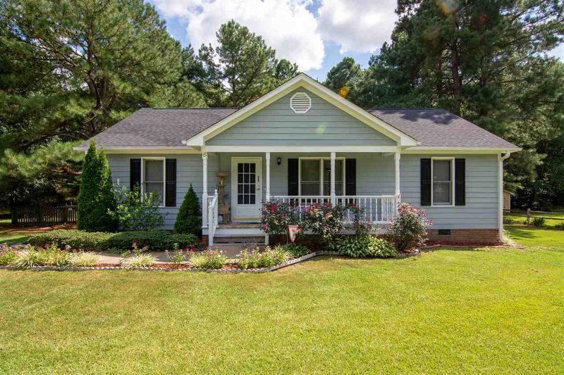 6 Jasper Dr, Clayton, NC 27520
