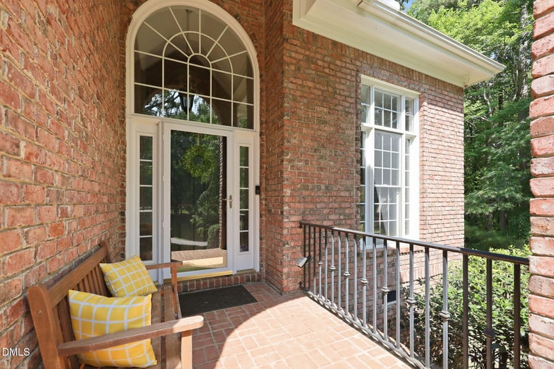 6 King William Ct, Raleigh, NC 27613