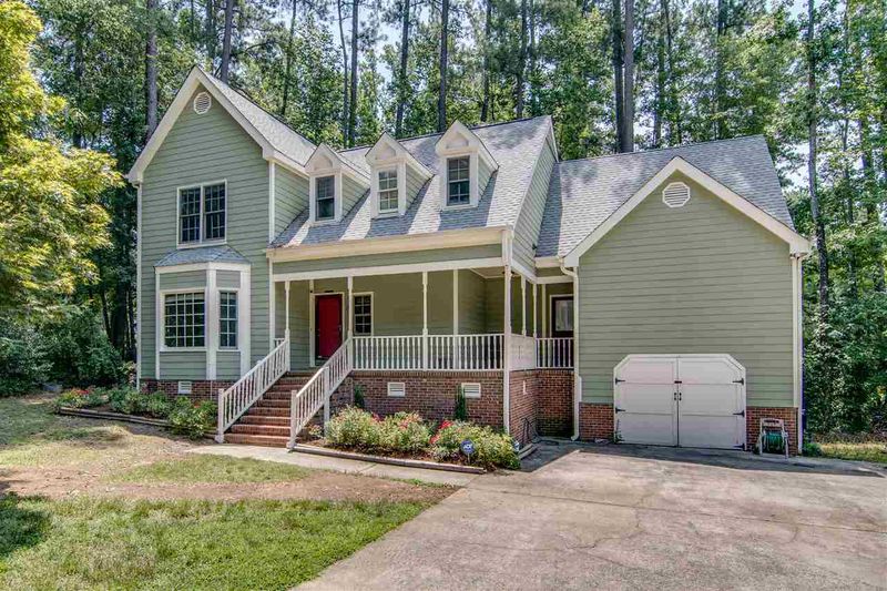 6 Linganore Pl, Durham, NC 27707