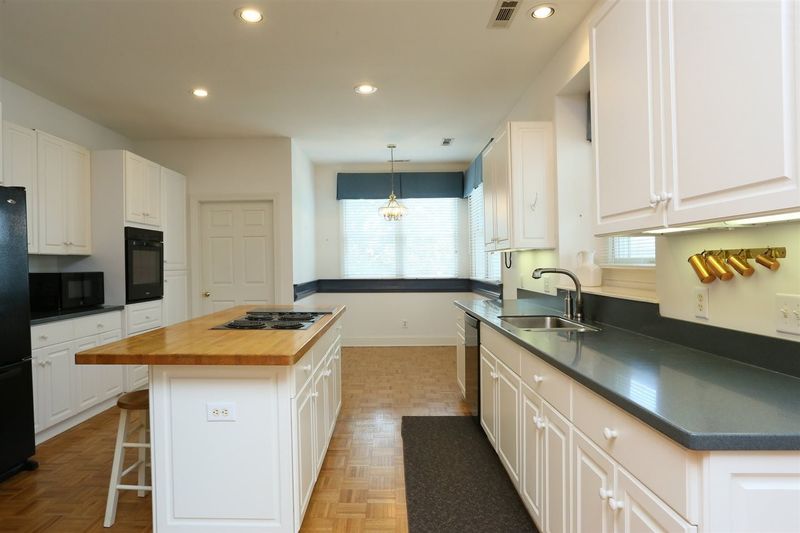 6 W Madison, Pittsboro, NC 27312