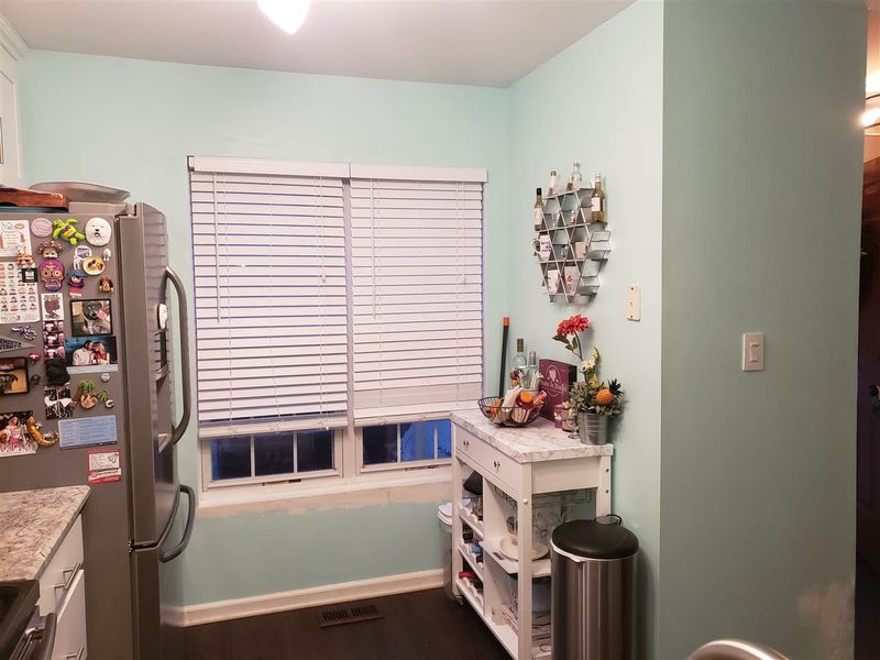 6 Mandy Ct, Durham, NC 27707