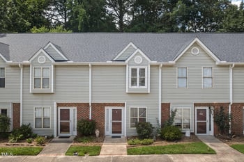 6 Parsons Chase Ln, Durham, NC 27713