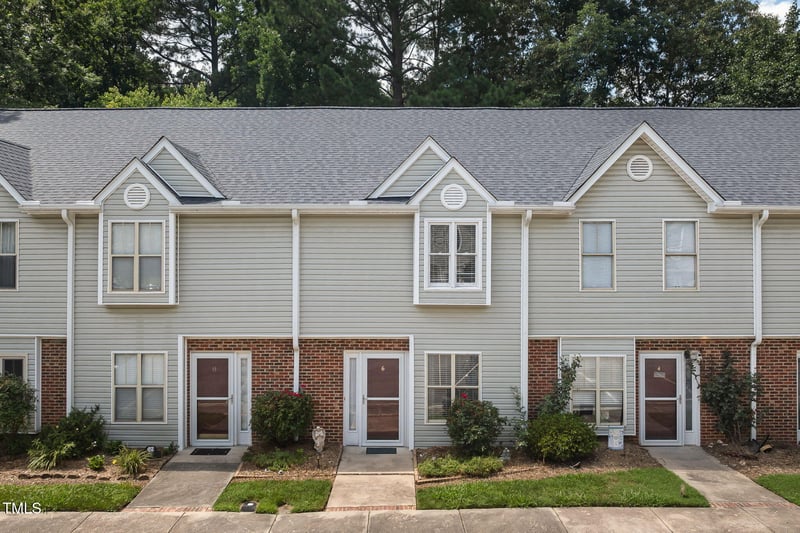 6 Parsons Chase Ln, Durham, NC 27713