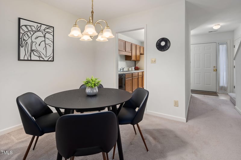 6 Parsons Chase Ln, Durham, NC 27713
