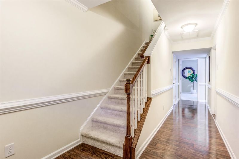 6 Prairie View Ct, Durham, NC 27703