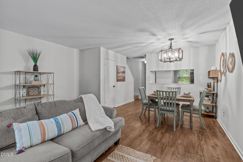 6 Prestwick Pl, Durham, NC 27705