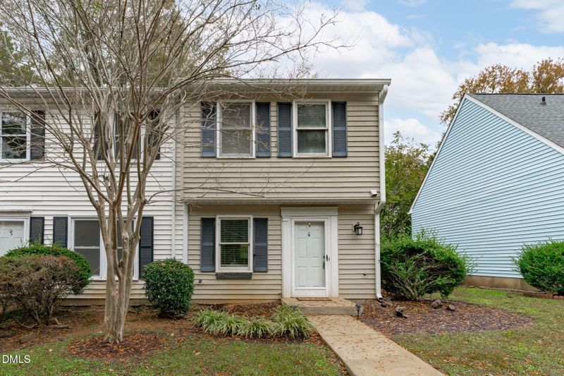 6 Prestwick Pl, Durham, NC 27705