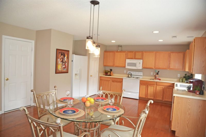 6 Redstone Ct, Durham, NC 27703