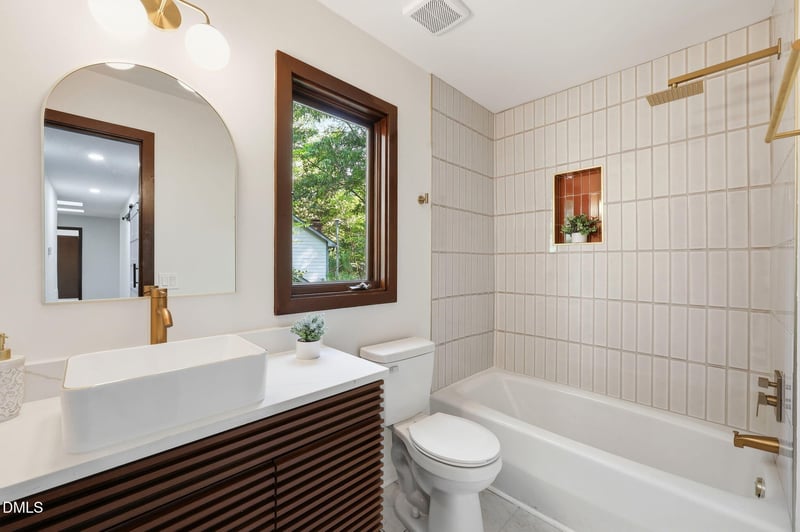 6 Saint James Ct, Durham, NC 27713