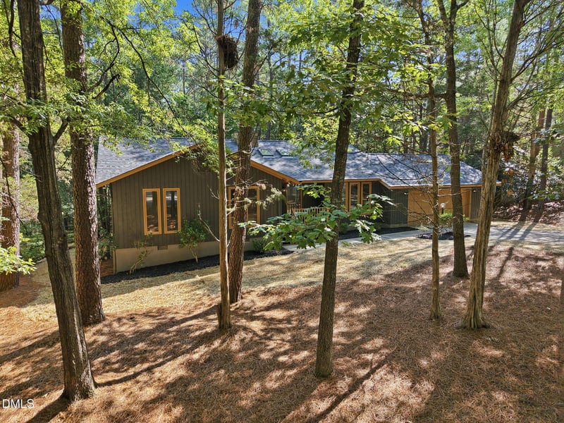 6 Saint James Ct, Durham, NC 27713