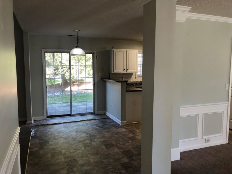 6 Sandy Bluff Ct, Durham, NC 27703