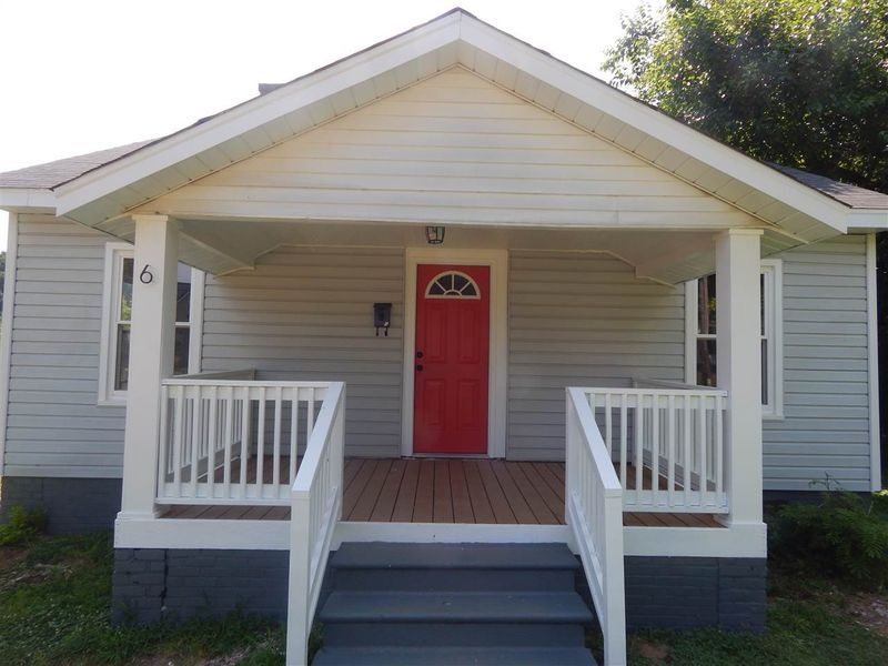 6 N Second St, Franklinton, NC 27525