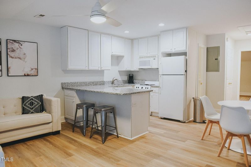 6 Shepherd Ln #Bldg A, Chapel Hill, NC 27514